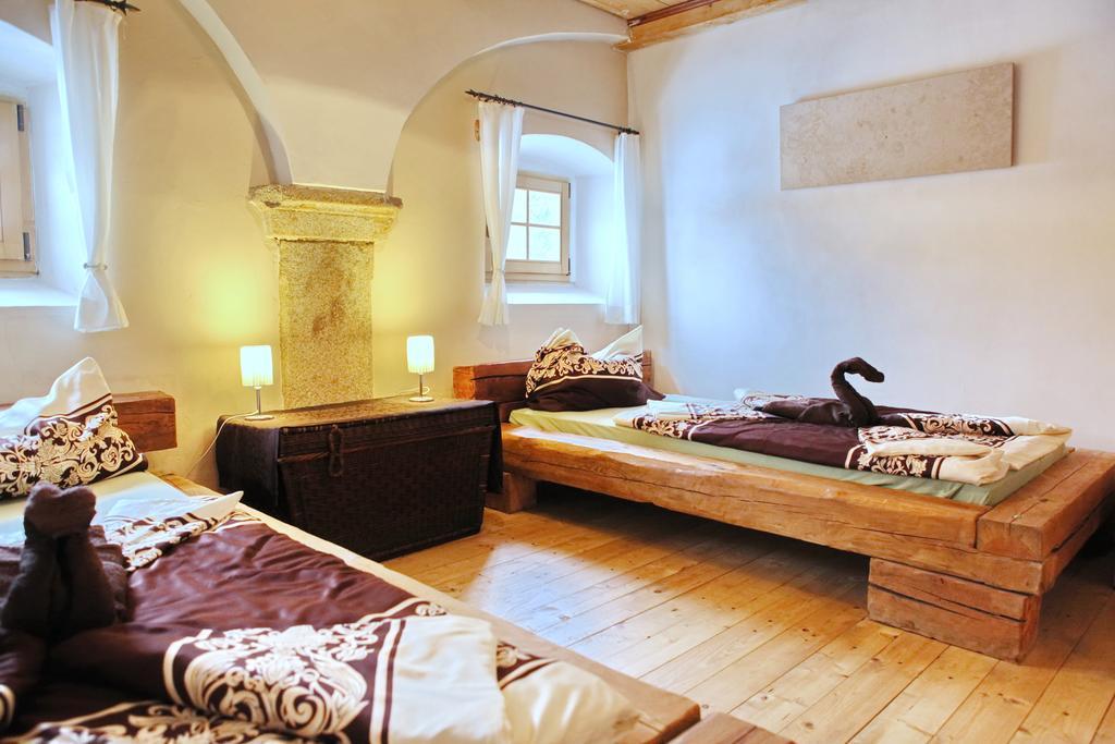 Hrazdeny Statek Mytinka Guest House Room photo